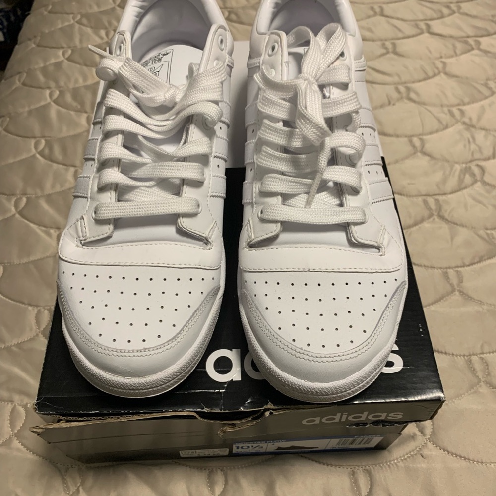 Adidas Top Ten shell top size 11 - NEW